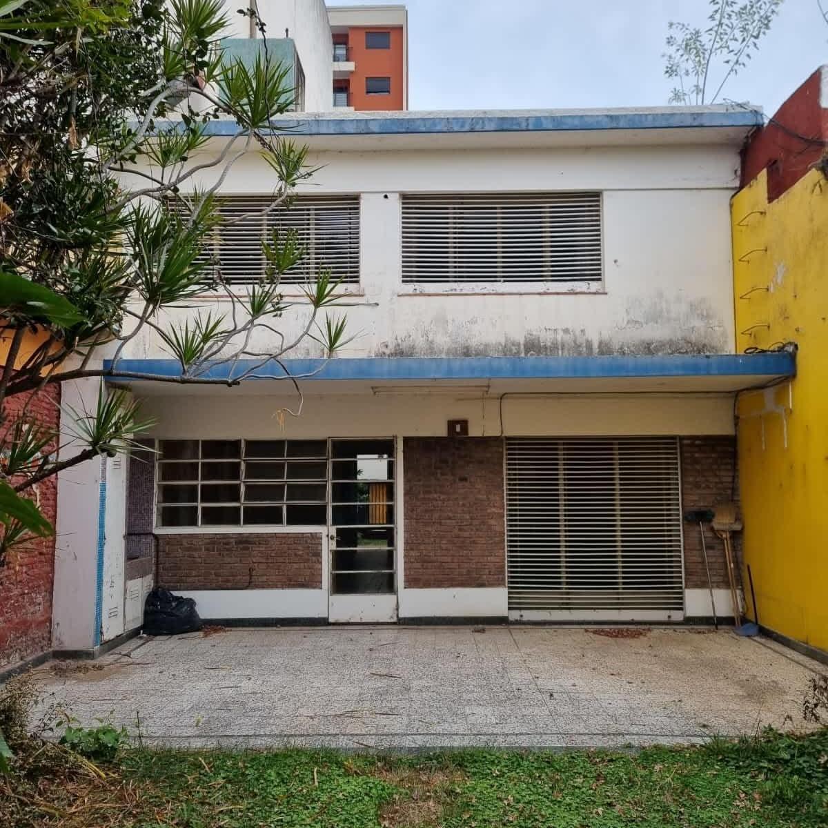 Casa en Venta + Departamento en San Jerónimo Al 2000. 1