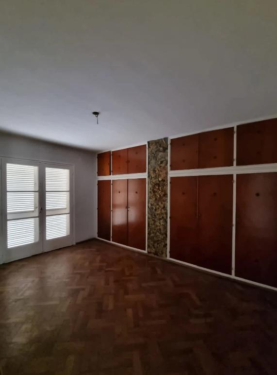 Casa en Venta + Departamento en San Jerónimo Al 2000. 4