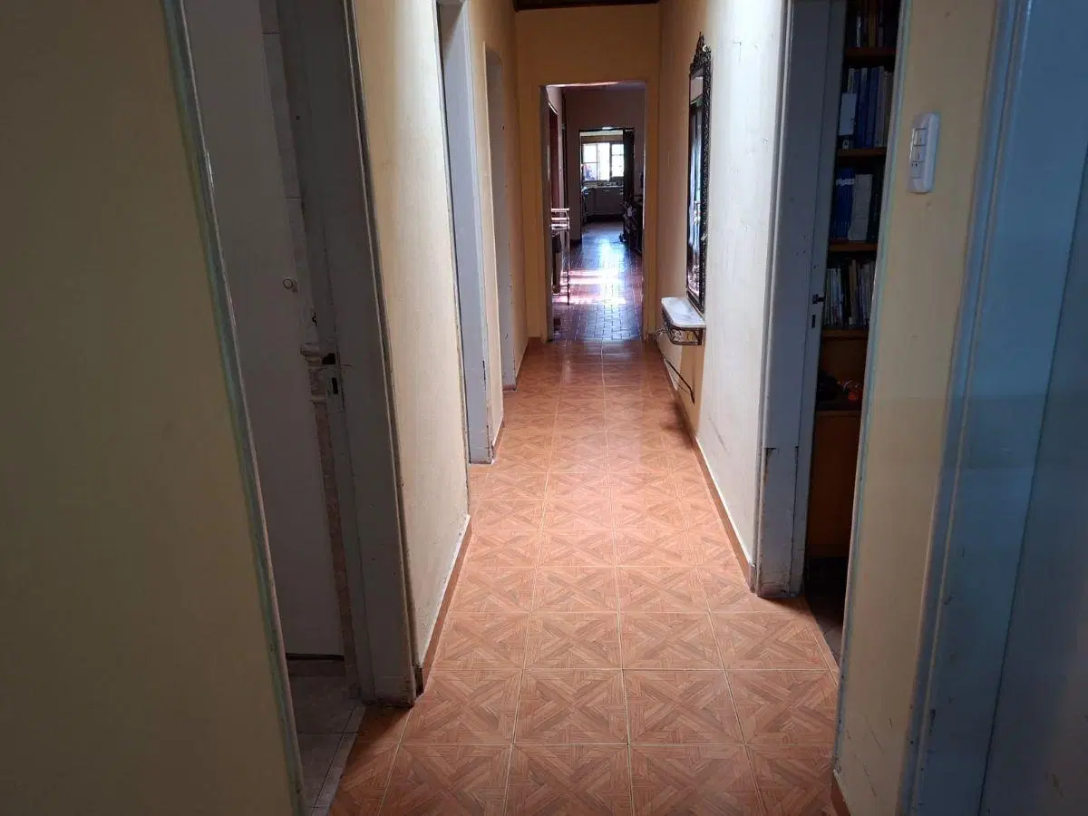 Casa dos plantas, de 8 Dormitorios, Calle 4 de Enero al 1800 1