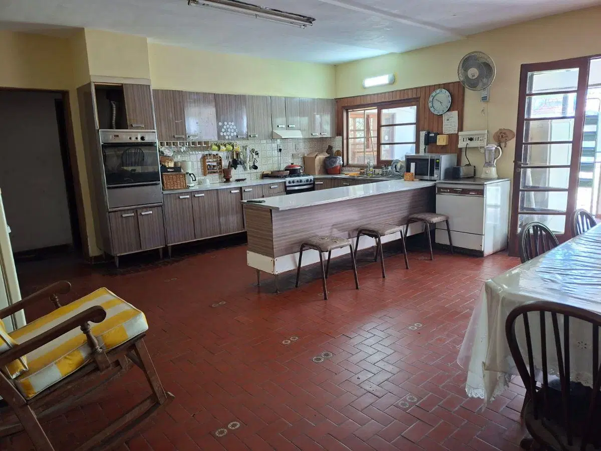 Casa dos plantas, de 8 Dormitorios, Calle 4 de Enero al 1800 4