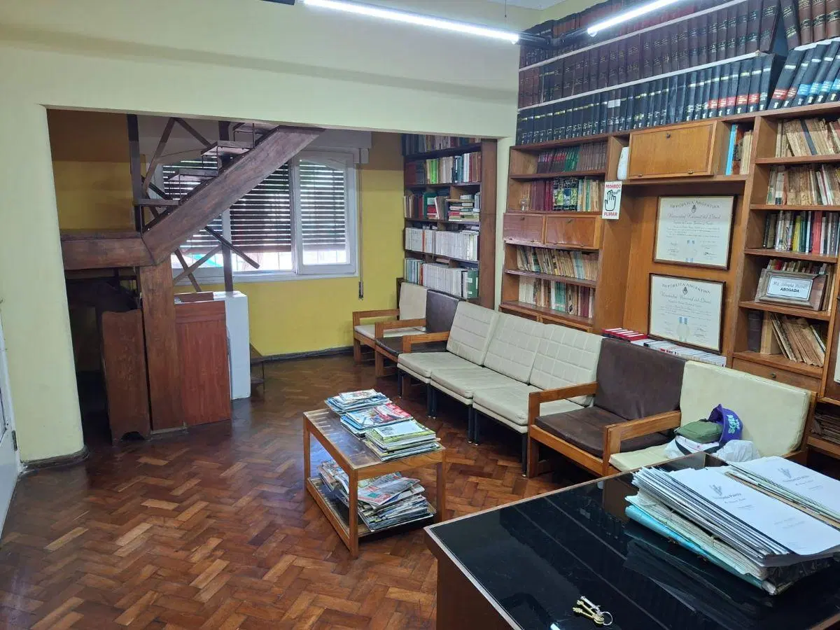 Casa dos plantas, de 8 Dormitorios, Calle 4 de Enero al 1800 3