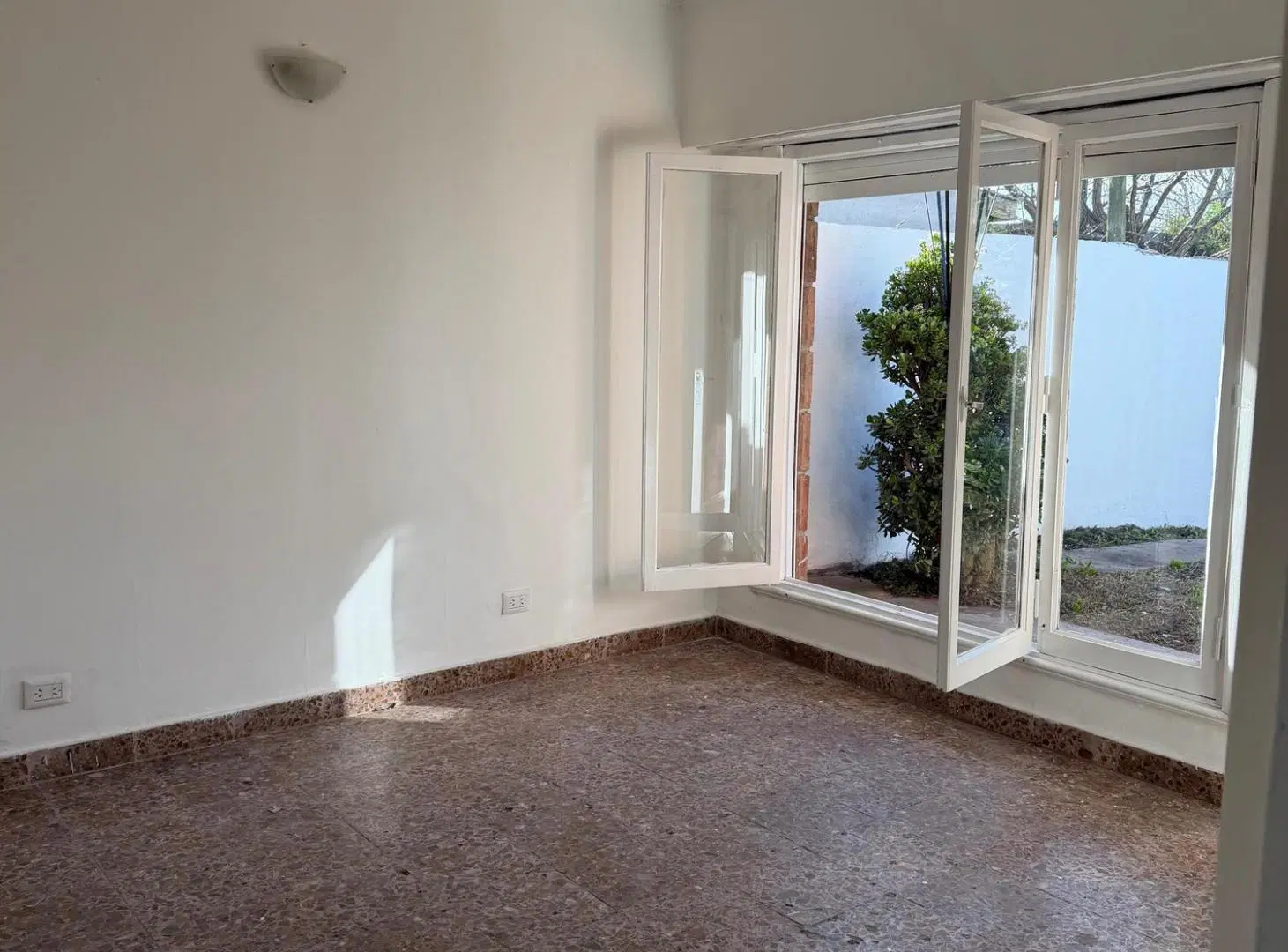 Casa en Alquiler en Dos De Abril 2