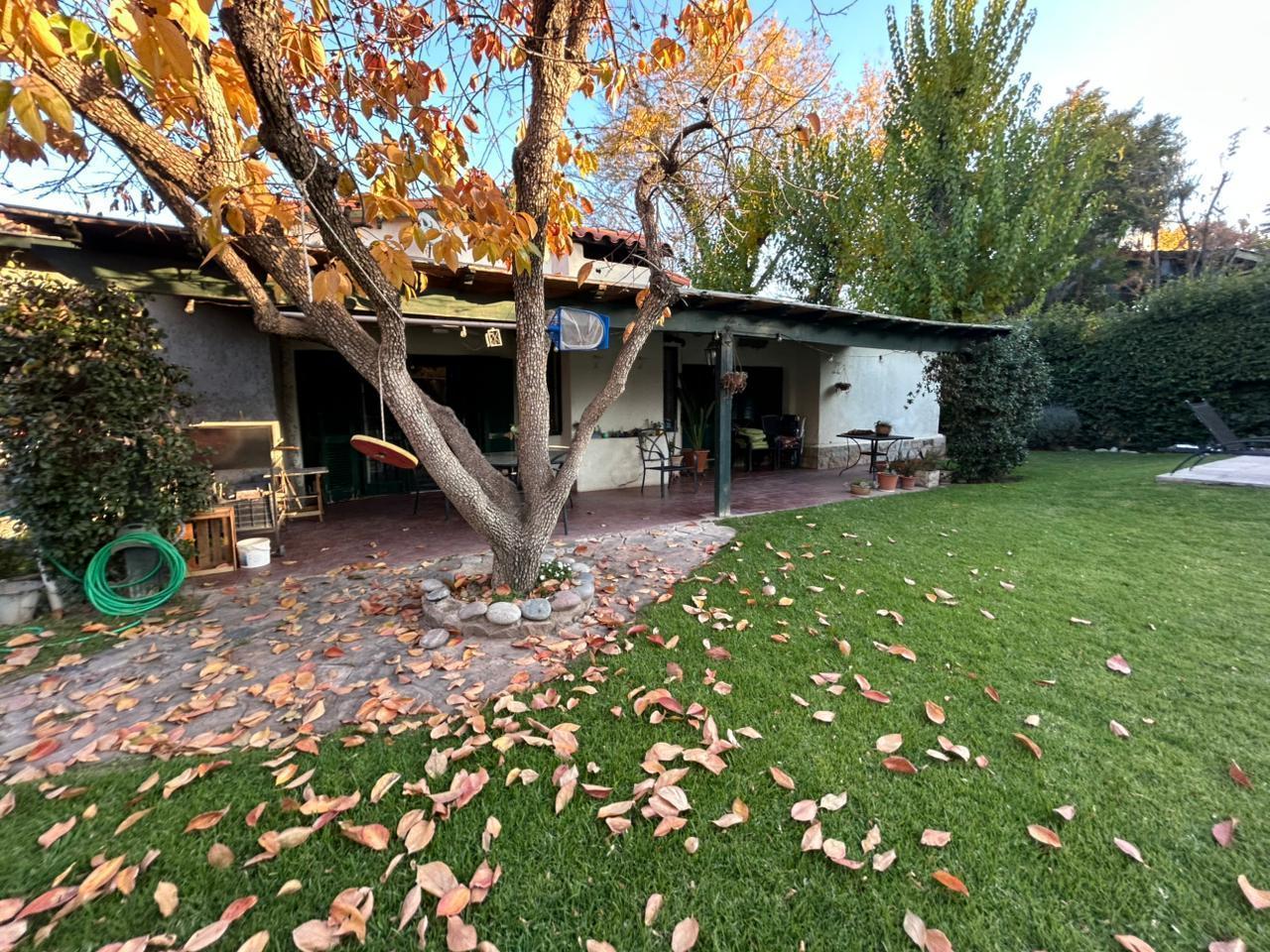 Casa en Chacras De Coria Besares al 1100