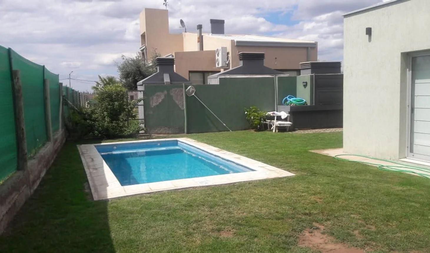 Foto de CASA EN VENTA — TERRUÑOS DE ARAOZ II, imagen 2