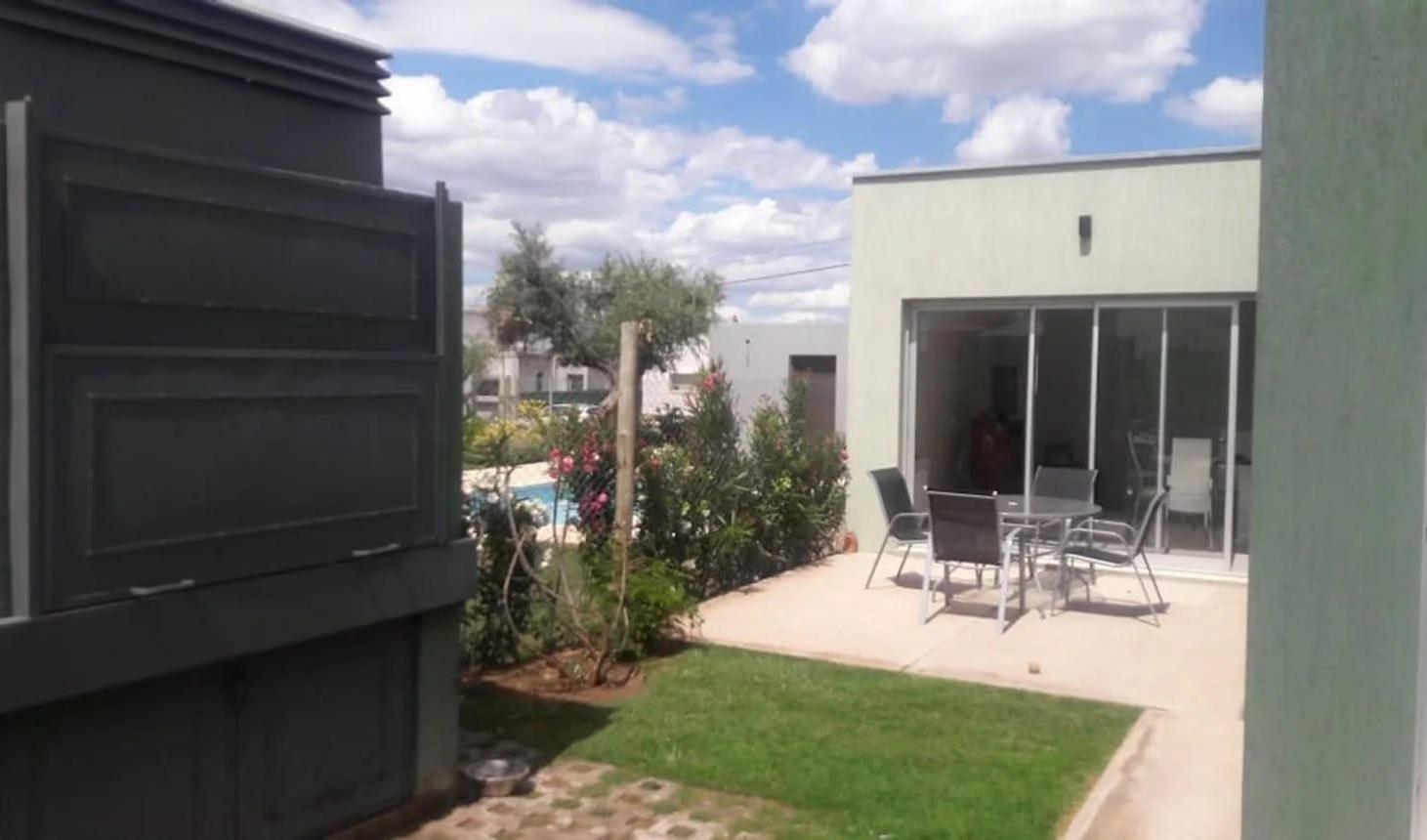 Foto de CASA EN VENTA — TERRUÑOS DE ARAOZ II, imagen 4