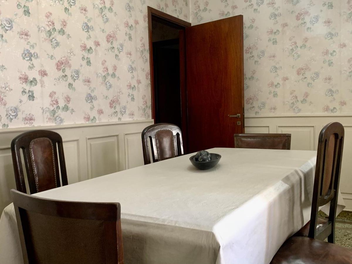 Casa en Venta en gran terreno, ideal dos familias en Temperley
