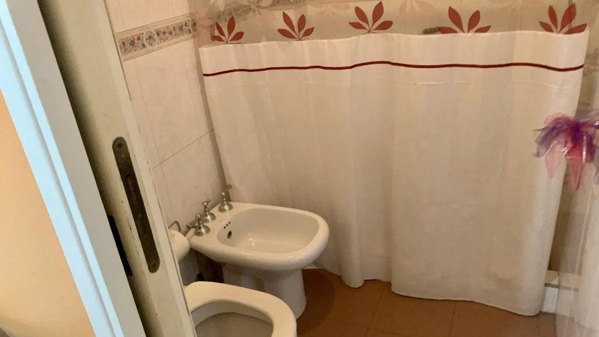 Chalet 6 ambientes en venta en hermosa zona 3