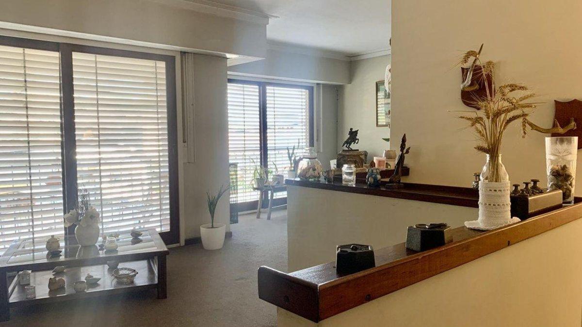 Foto de ¡APTO CRÉDITO! – CASA EN DOS PLANTAS CON POSIBILIDAD DE UNIFICACIÓN, imagen 3