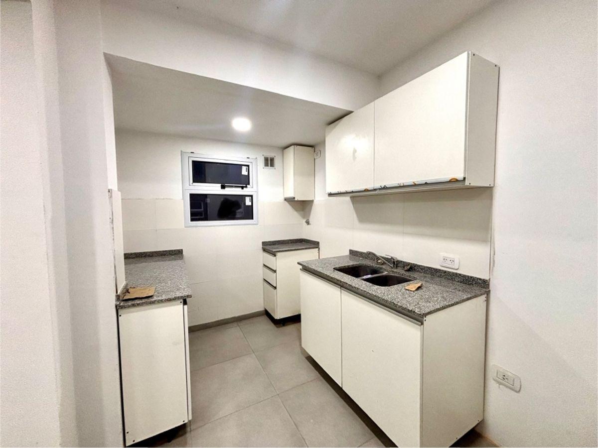 Foto de Dúplex de 3 Ambientes con Jardín y Cochera en Adrogué, imagen 5
