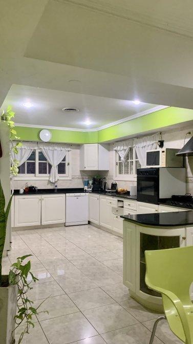 Foto de Chalet 6 Ambientes En Venta En Hermosa Zona - Sevillano Negocios, imagen 5