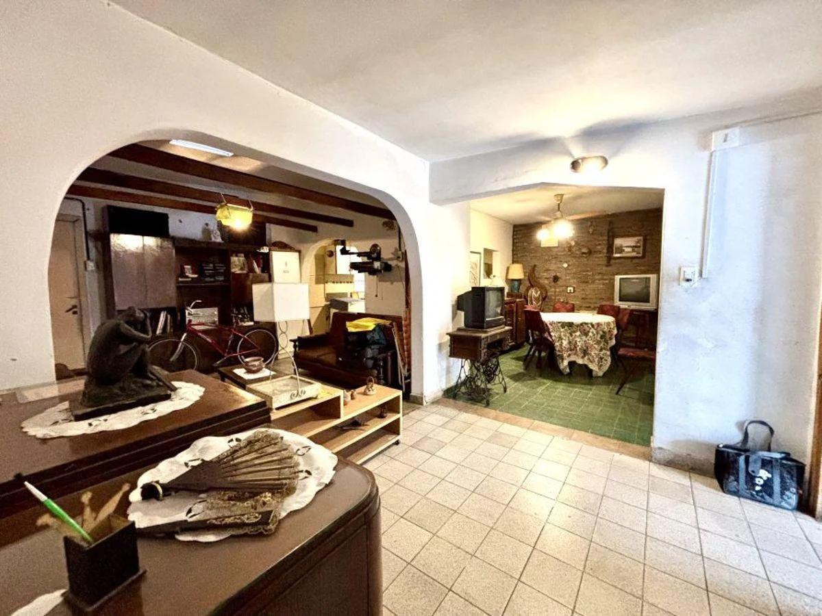 Foto de Apto Credito Casa en Venta 3 Ambientes en Excelente Ubicación a 2, imagen 2
