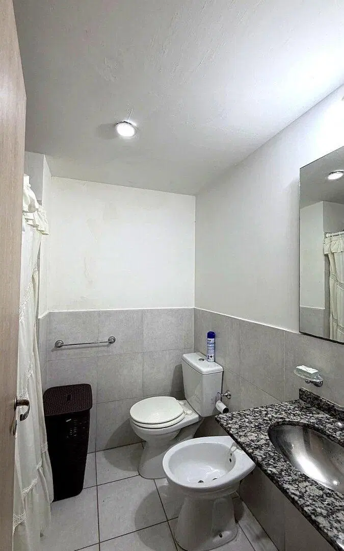 Edificio con pileta y quincho se ofrece en alquiler monoambiente - Balcarce 1449, Rosario 3