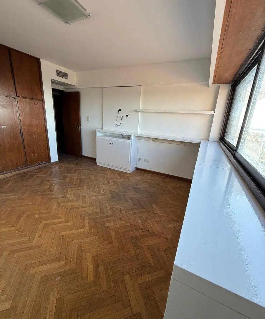 Departamento de Categoría en Piso Exclusivo con Vista Franca al Río 2