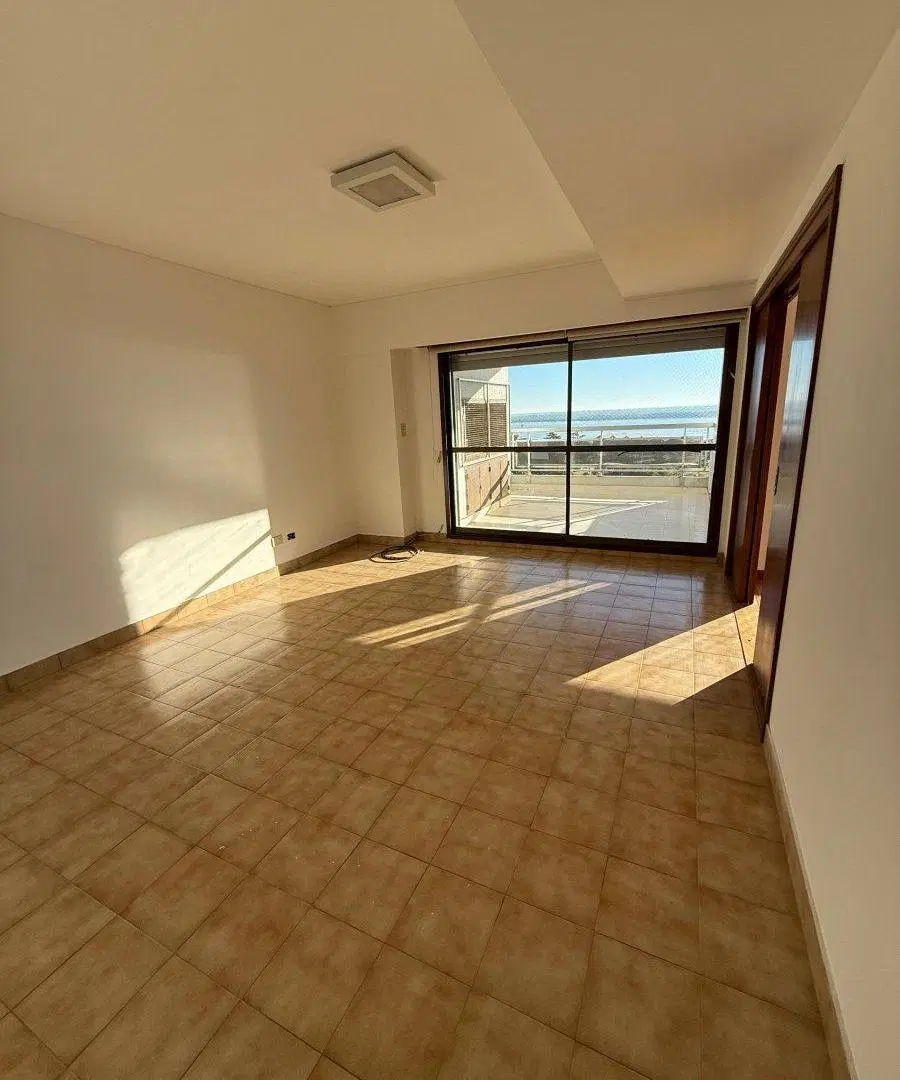 Departamento de Categoría en Piso Exclusivo con Vista Franca al Río 8