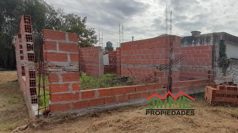 Terreno en Zona Céntrica de Marcos Paz, de 10x 33,3 con Mejoras. 2
