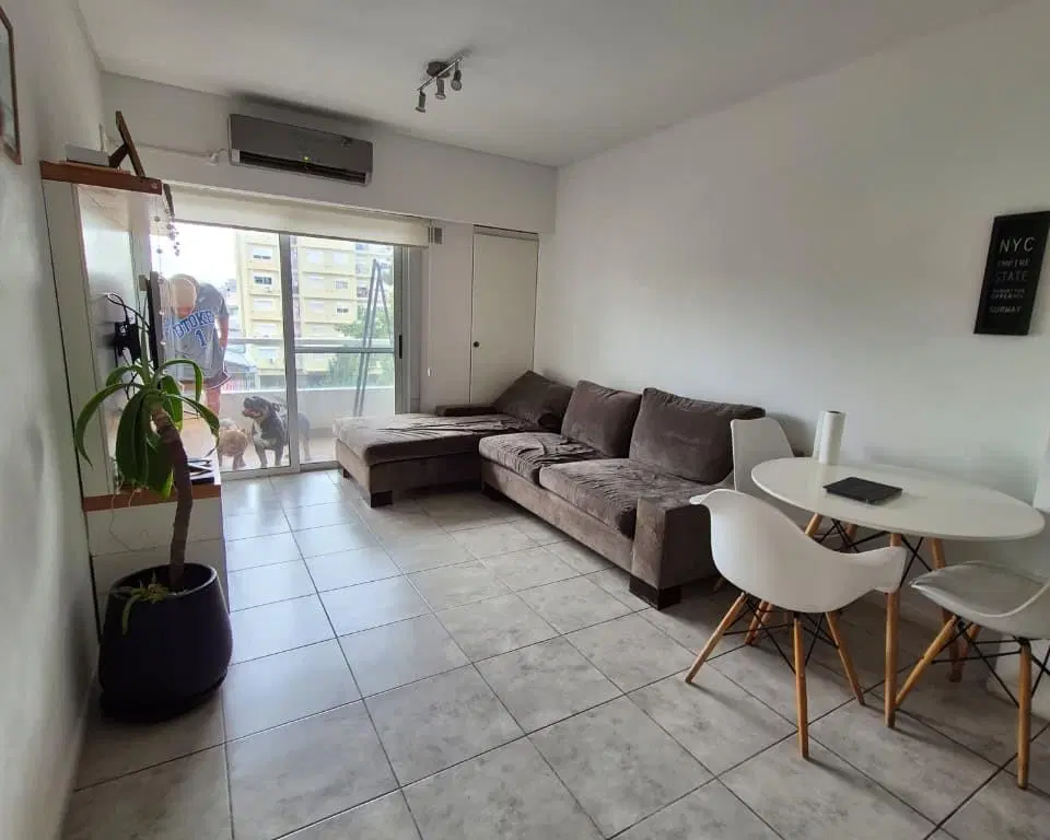 Departamento en venta 2 ambientes con balcón en Castelar 5