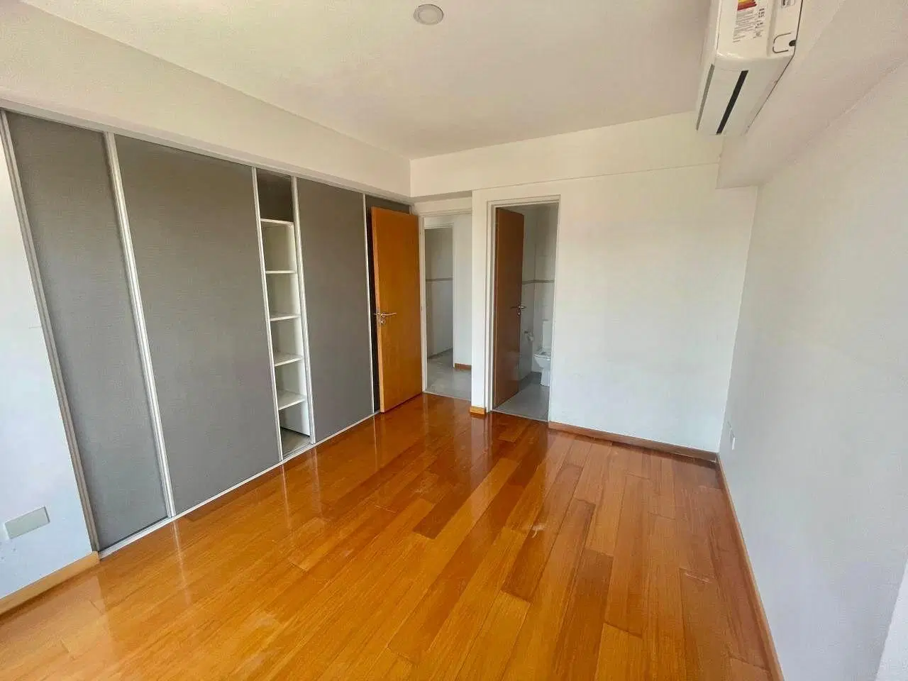 Departamento en Alquiler 3 ambientes con cochera en Ituzaingó 3