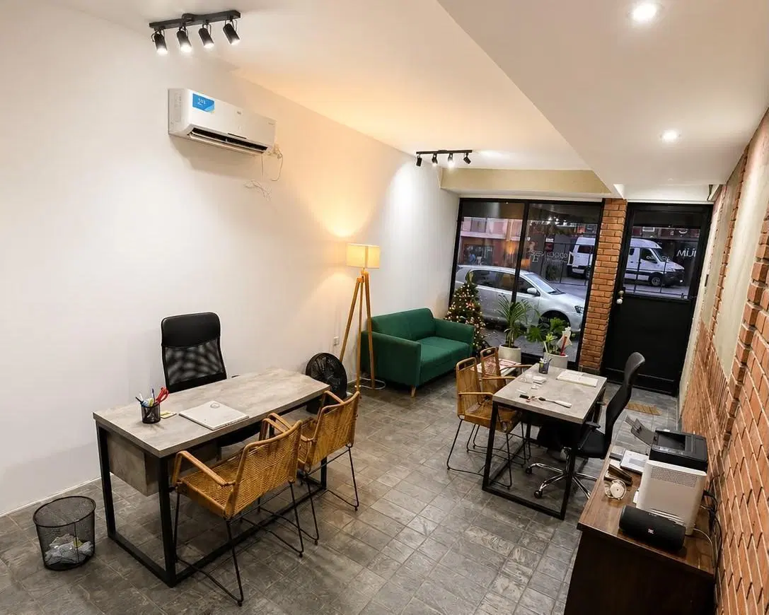 Local comercial / oficina en alquiler Ituzaingó 8
