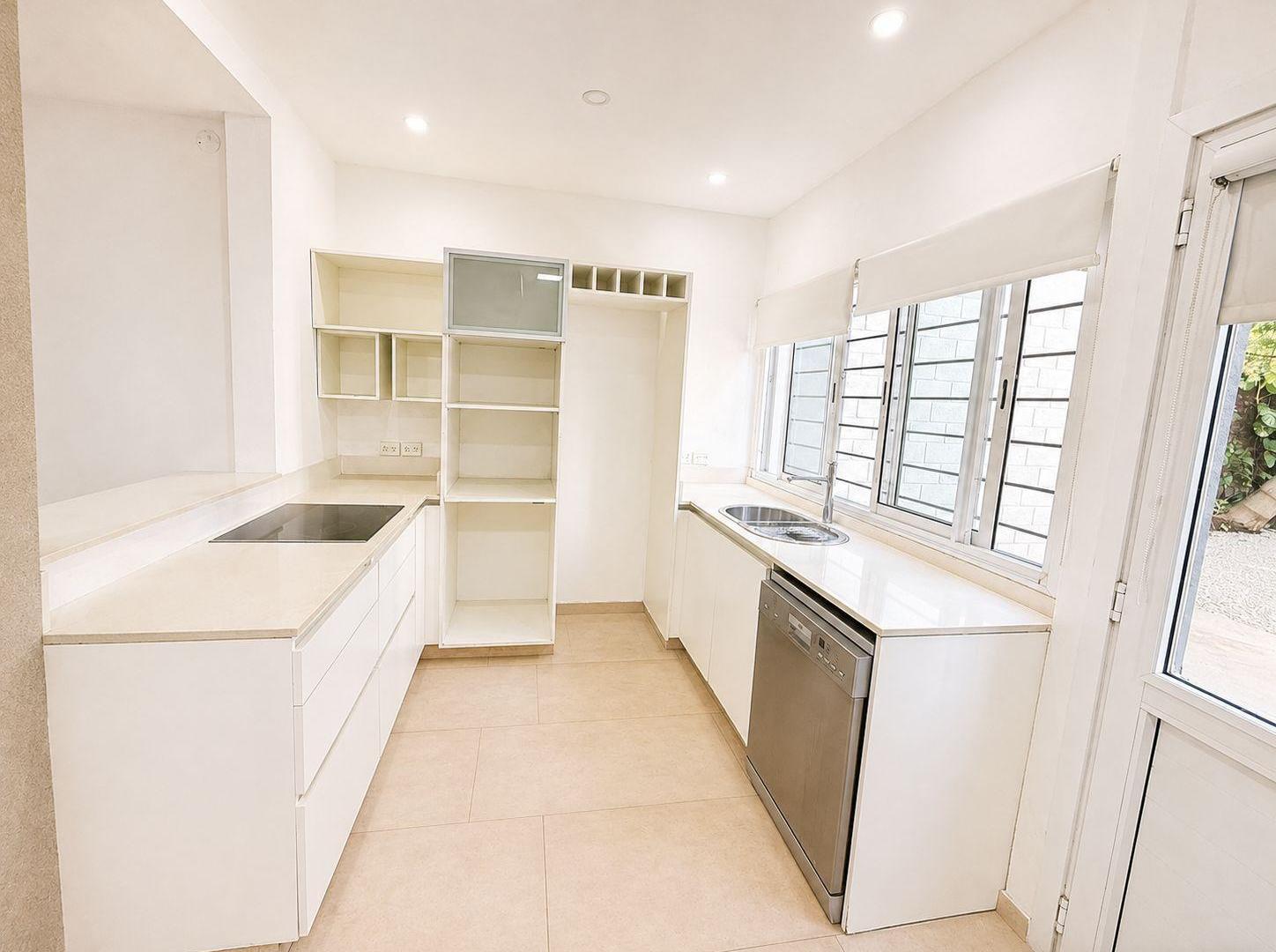 Foto de Alquiler Departamento 2 ambientes en complejo con pileta, imagen 4