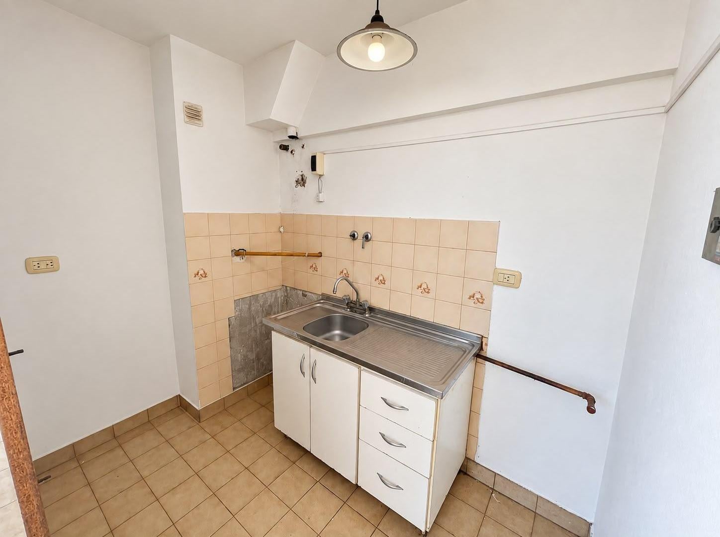 Foto de Alquiler Departamento 3 ambientes en Morón, imagen 1