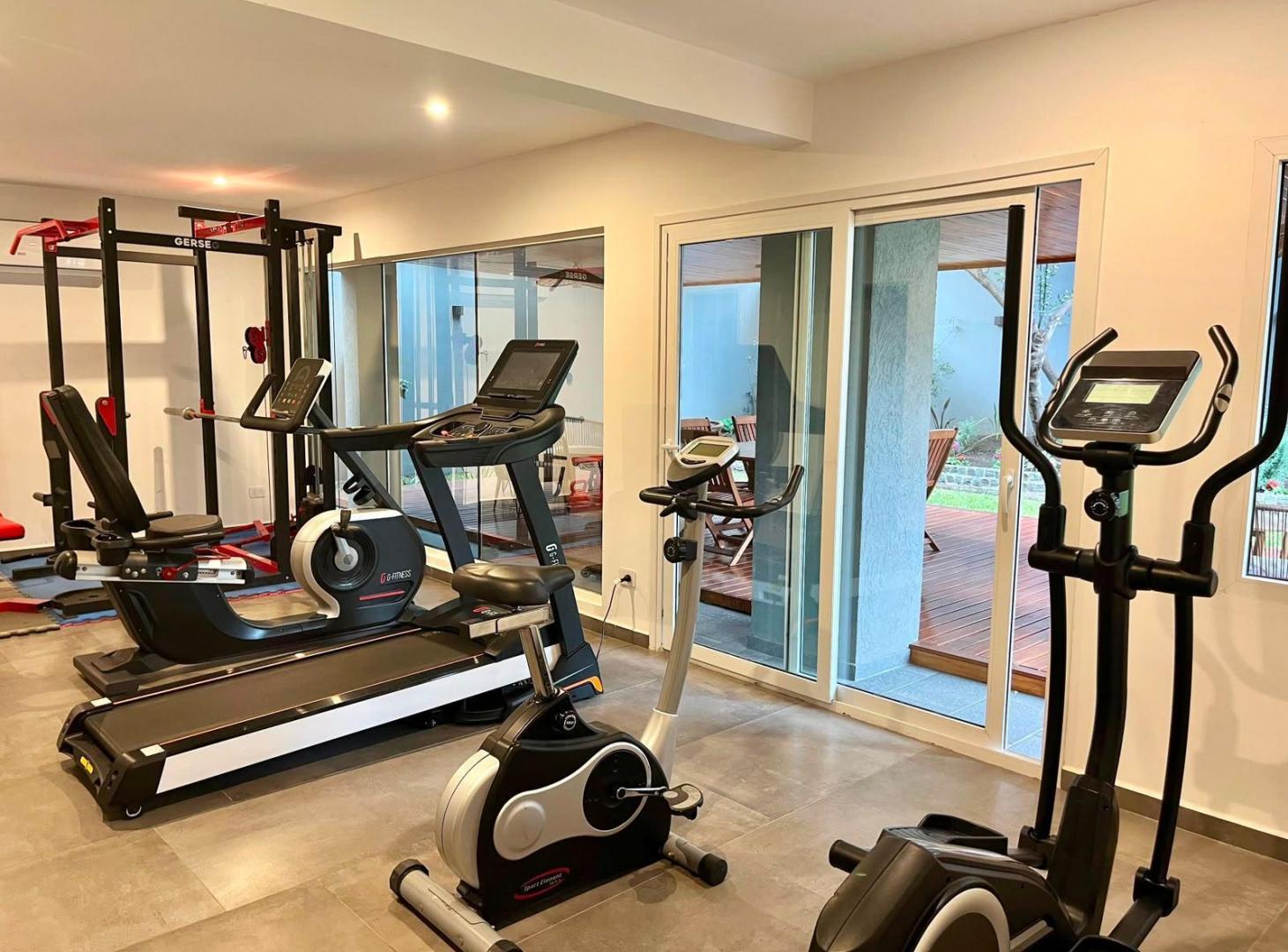 Foto de Alquiler Departamento 2 ambientes con patio y cochera en Ituzaingó, imagen 5