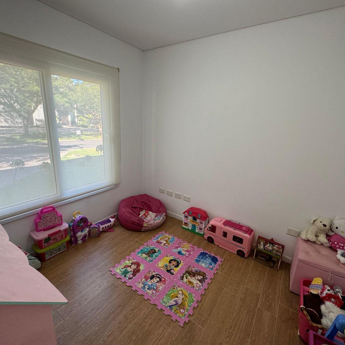 Venta / Casa con 3 Dorm. / Jardín / Barrio El Canton - Islas, Escobar Zona Norte 1