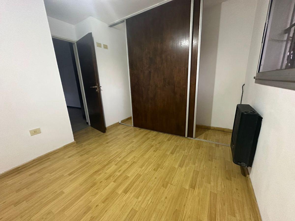 Foto de Dúplex de 2 dormitorios con cochera y amplio patio – Alquiler | La Plata, imagen 5