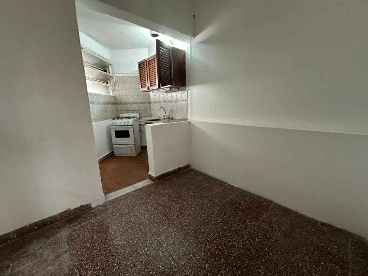 Departamento de 1 dormitorio en alquiler – Calle 16 entre 57 y 58, La Plata 1