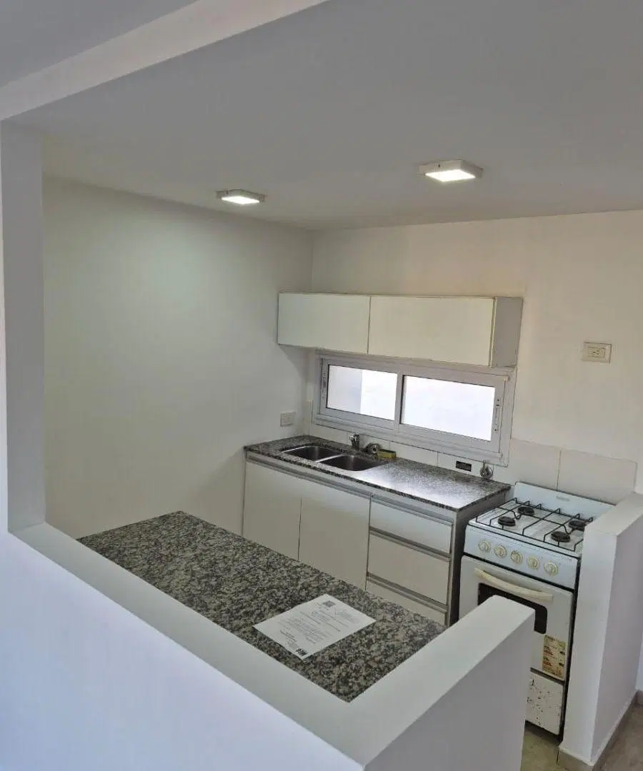 Monoambiente en venta con cochera incluida – Excelente ubicación 4