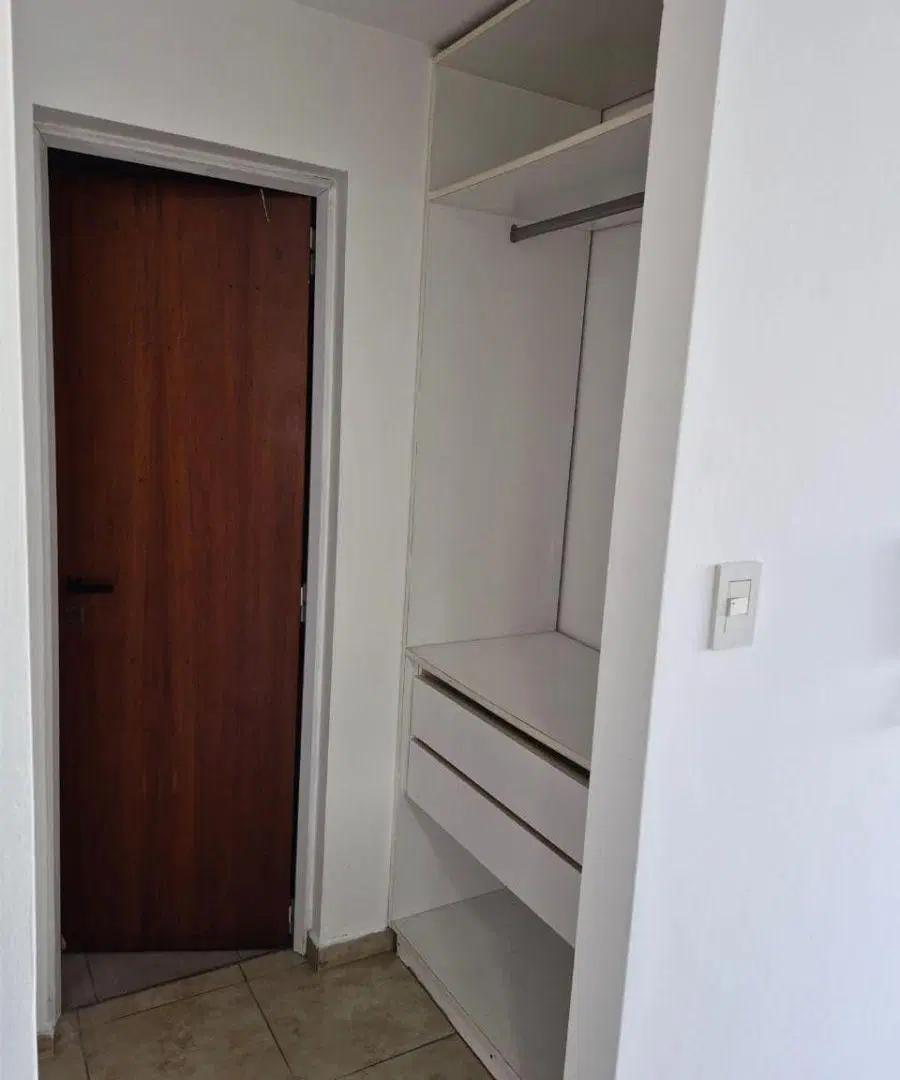 Monoambiente en venta con cochera incluida – Excelente ubicación 2