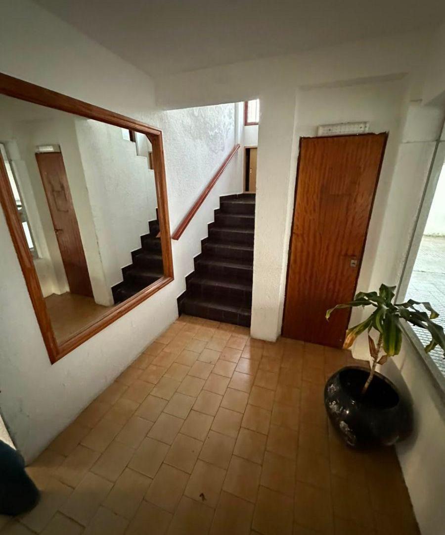 Foto de Departamento de 40 m² con 1 dormitorio en venta en La Plata, imagen 3