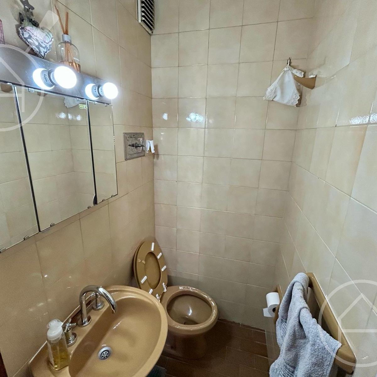 Venta Departamento Tres Ambientes Flores 1