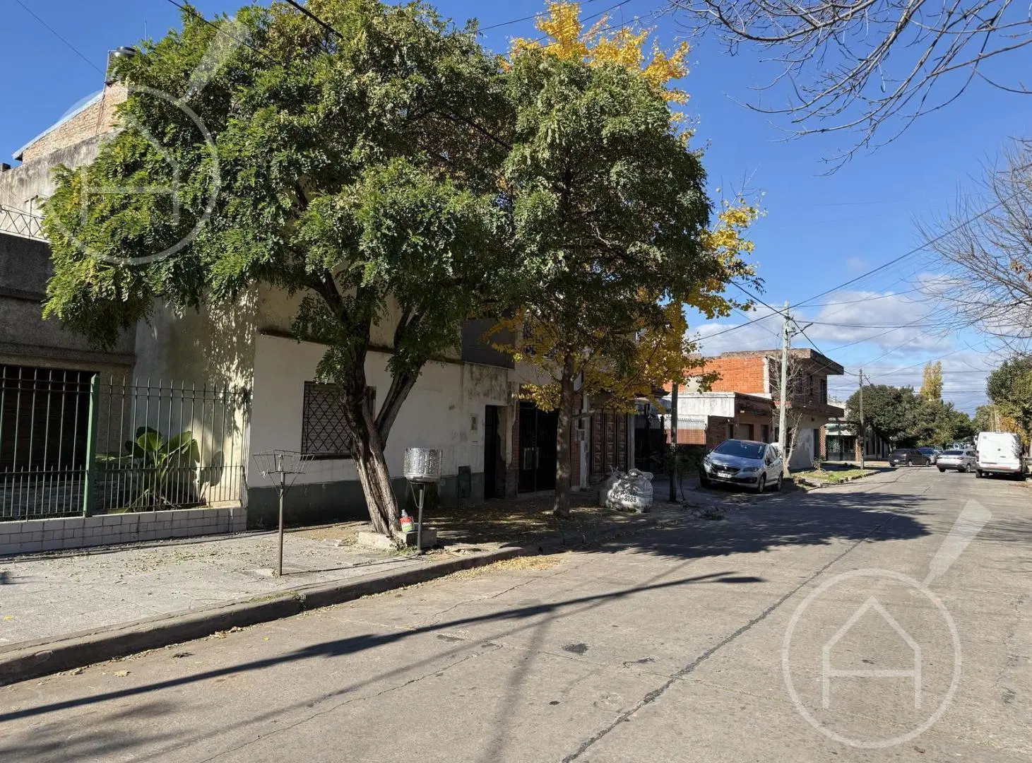 Venta casa tres ambientes terraza patio garage galpón Quilmes 4