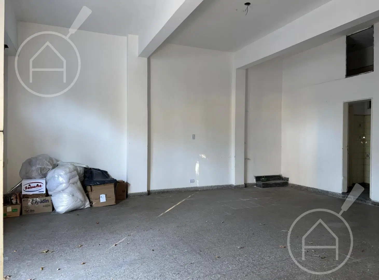 VENTA PH CON LOCAL COMERCIAL FLORESTA 2