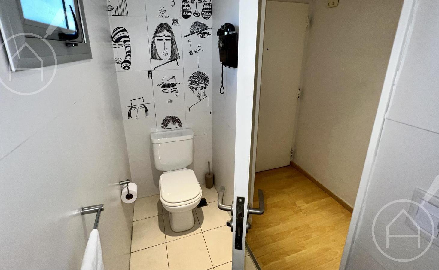 Foto de DEPARTAMENTO TRES AMBIENTES CHACARITA APTO PROFESIONAL ZONA COMERCIAL, imagen 3