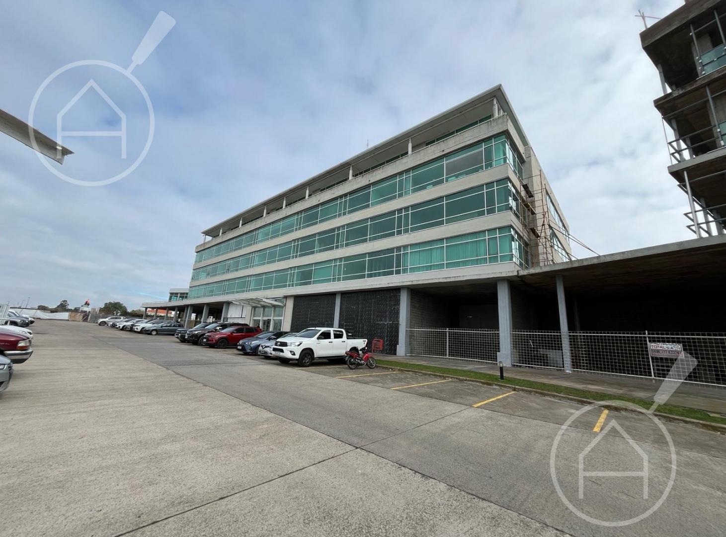 VENTA OFICINA CENTRO CIVICO COMERCIAL HUDSON