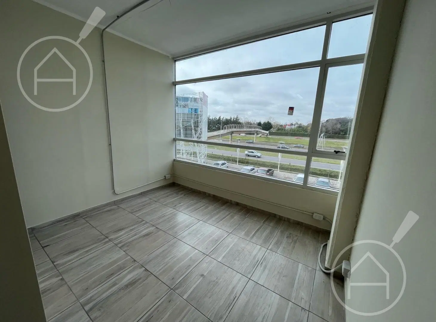 VENTA OFICINA CENTRO CIVICO COMERCIAL HUDSON 4