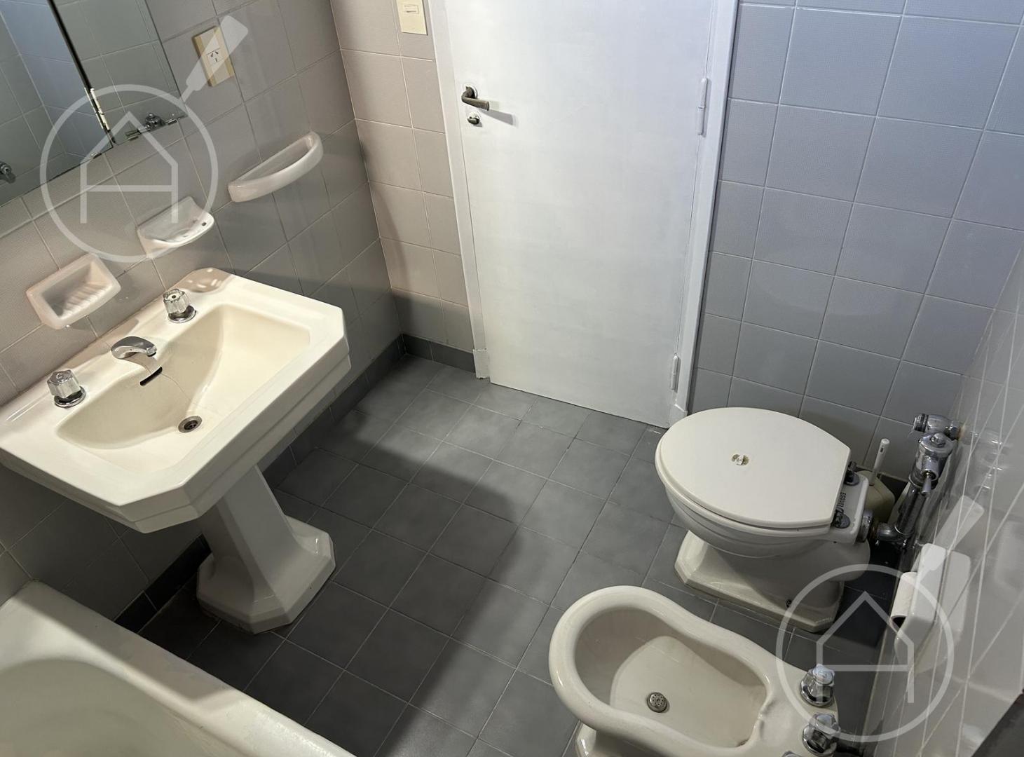 Foto de Departamento Venta 3 Ambientes con Dependencia Retiro, imagen 2