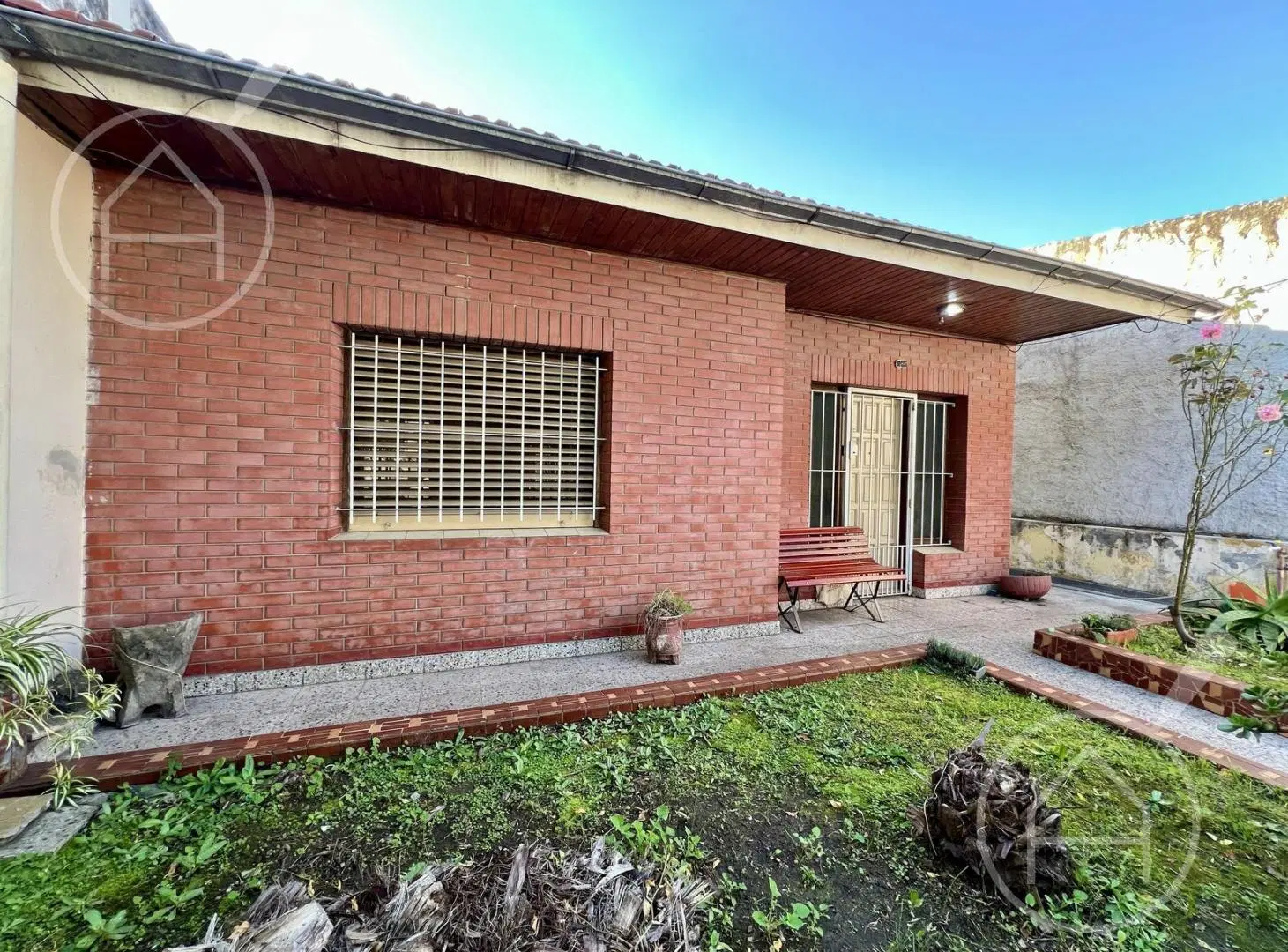 Venta Casa 3 Ambientes Patio Parrilla Lavadero Jardín de Invierno 2