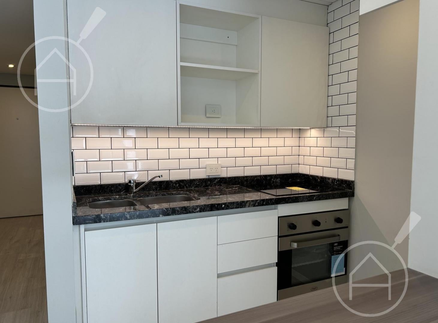 Foto de Venta Departamento Monoambiente con Patio, imagen 1
