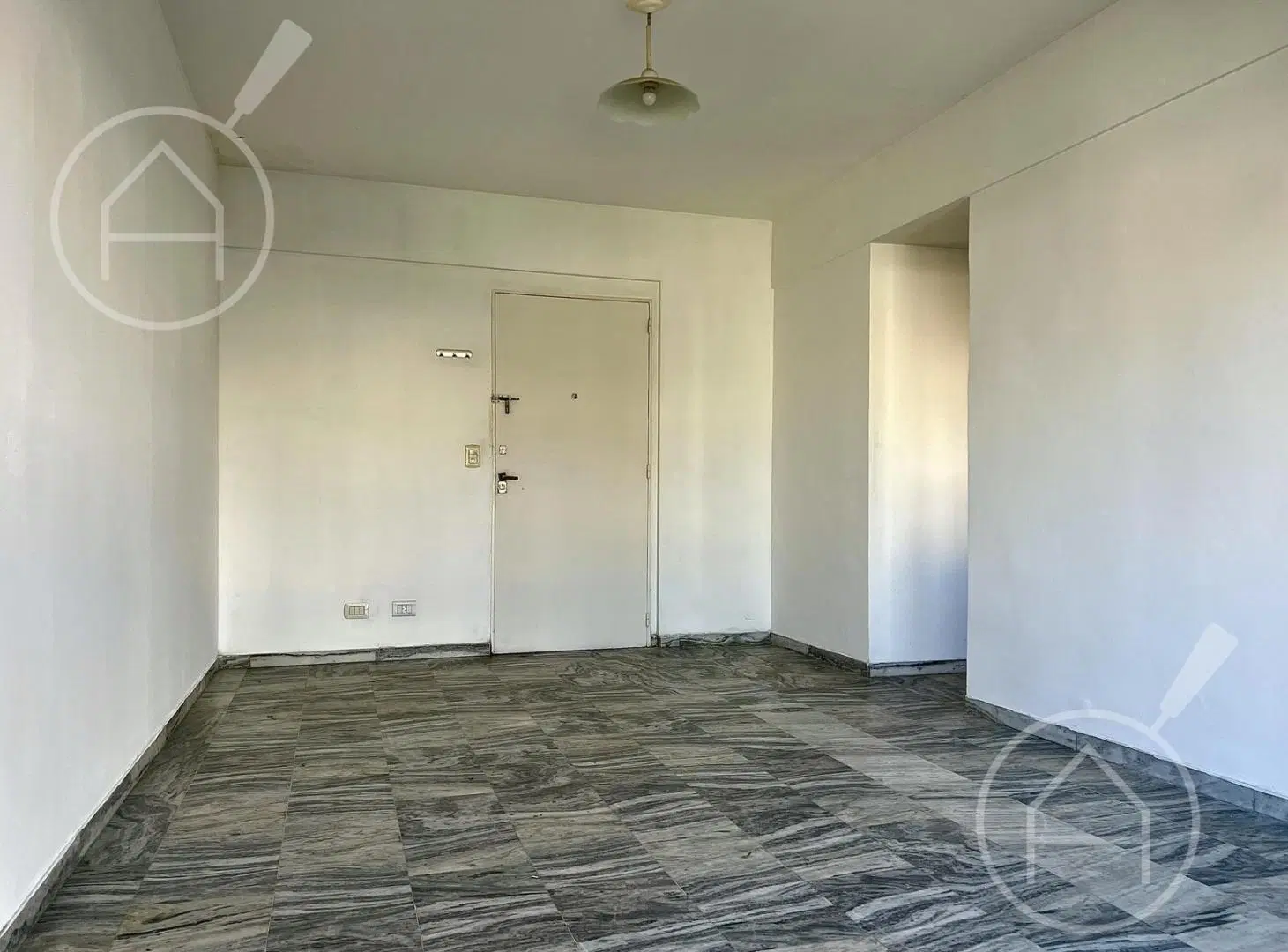 Venta departamento tres ambientes Floresta 8