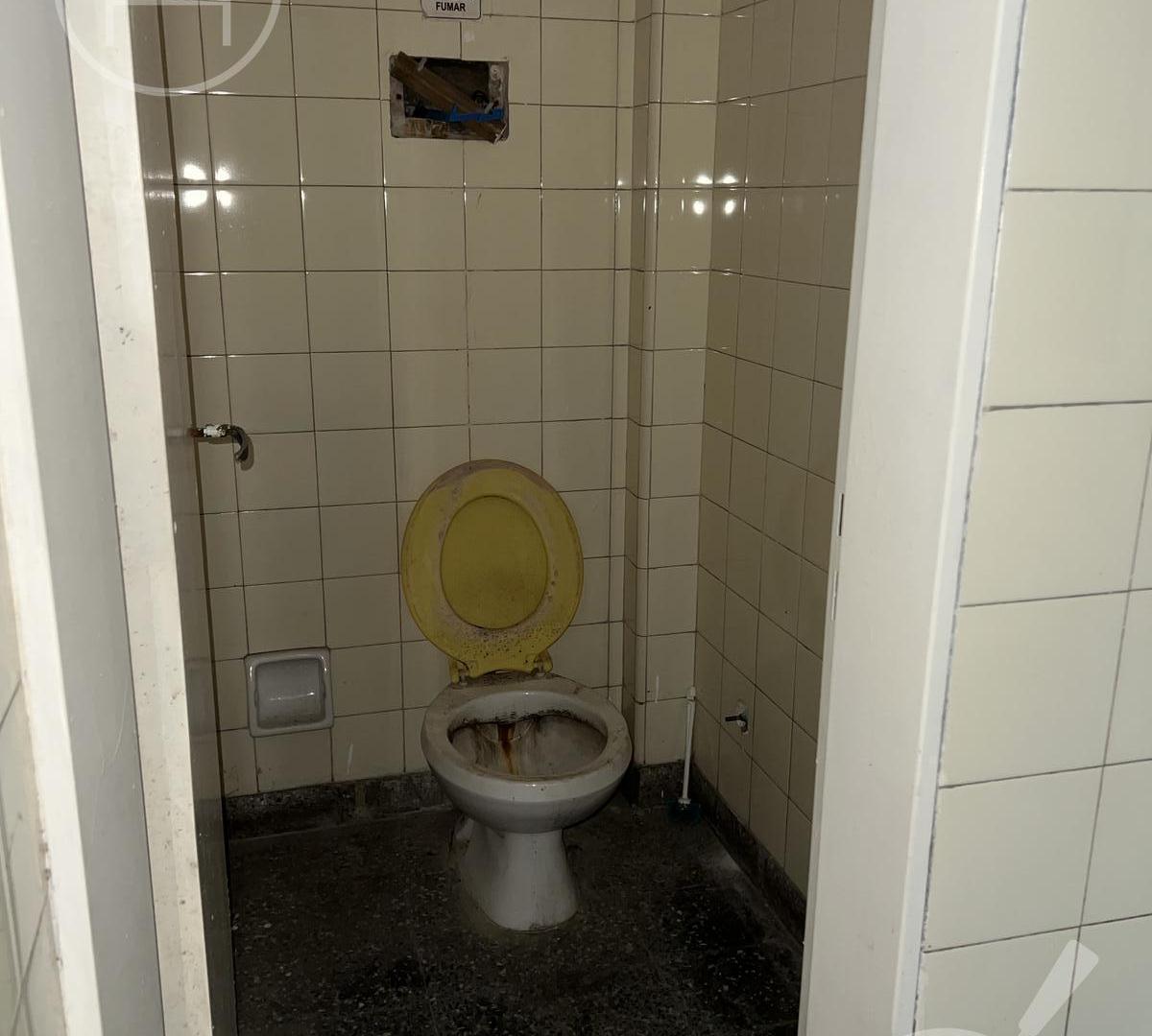 Foto de VENTA PH CON LOCAL COMERCIAL FLORESTA, imagen 4