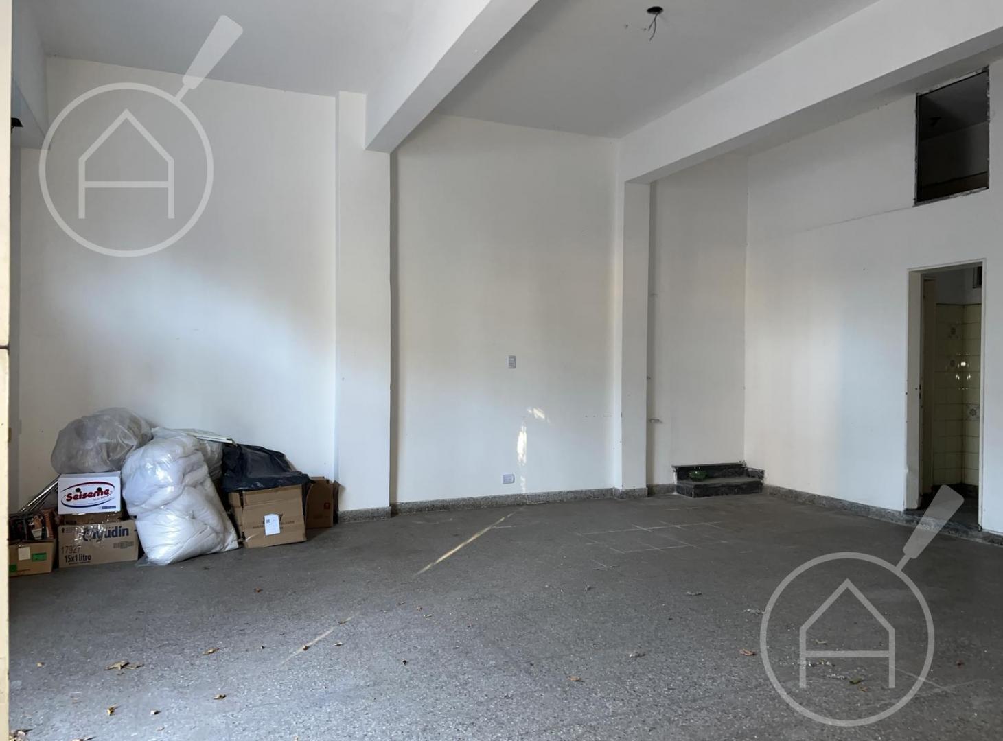 Foto de VENTA PH CON LOCAL COMERCIAL FLORESTA, imagen 1