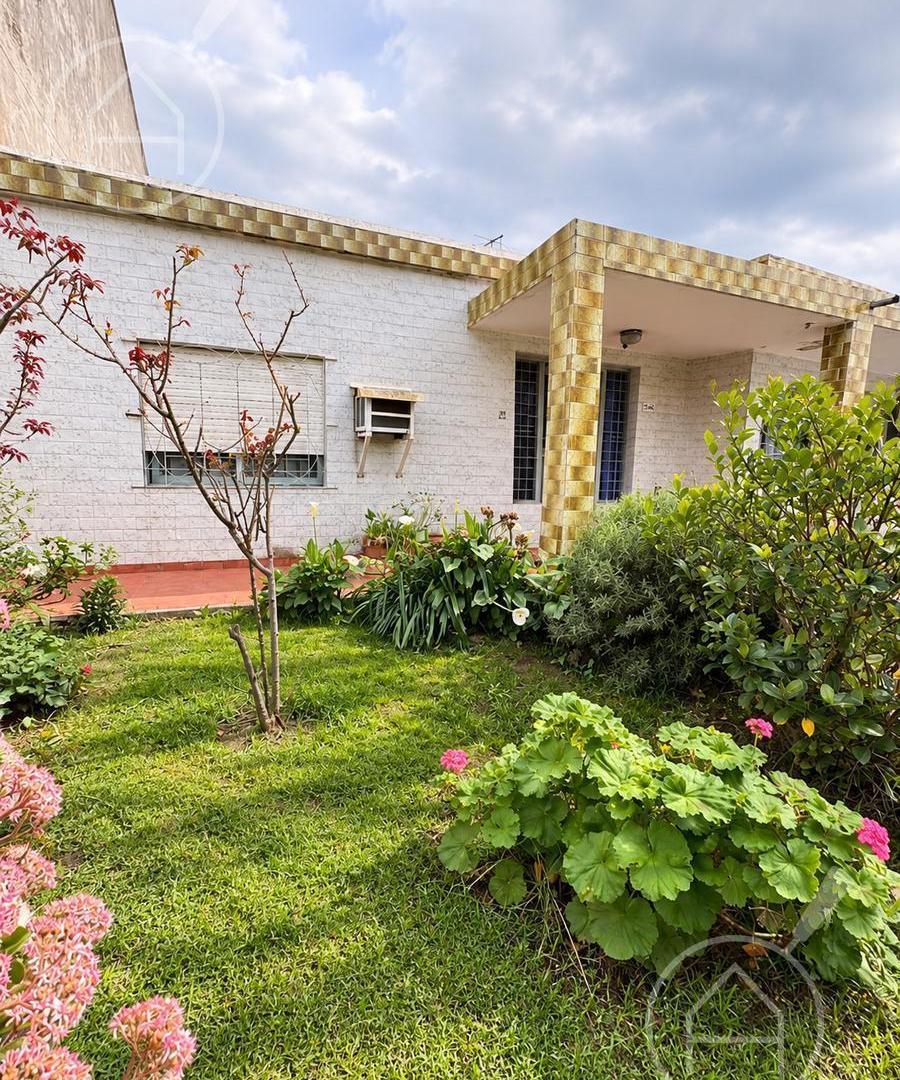 Foto de Venta Casa 4 Ambientes Lomas de Zamora, imagen 2