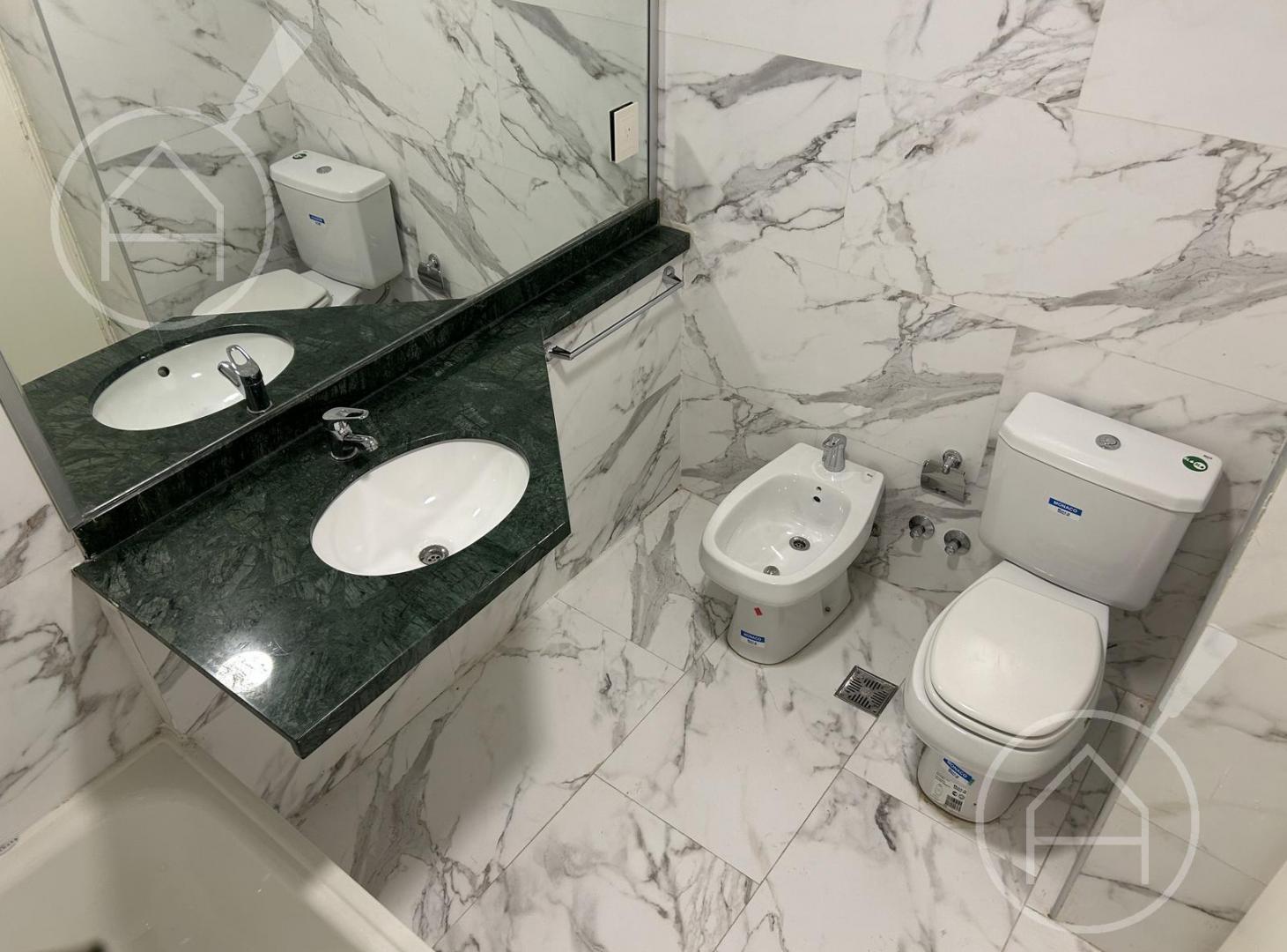 Foto de Venta Departamento Monoambiente con Patio, imagen 3
