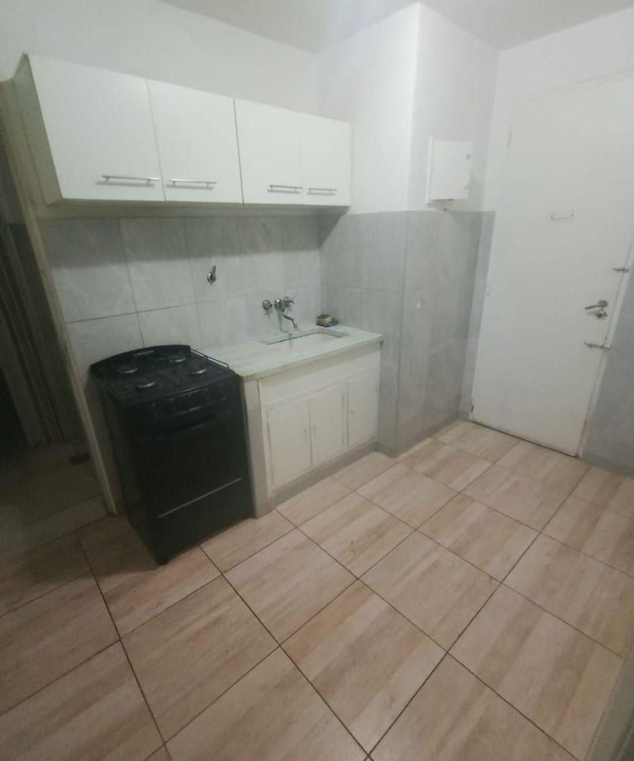 Foto de ALQUILER 4 AMB CON DEP. DE SERVICIO CO PATIO Y BALCON AL FRENTE, imagen 3