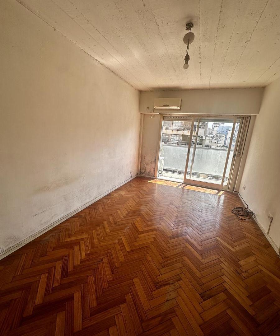 Foto de VENTA | MONOAMBIENTE AL FRENTE CON BALCÓN EN RECOLETA, imagen 1