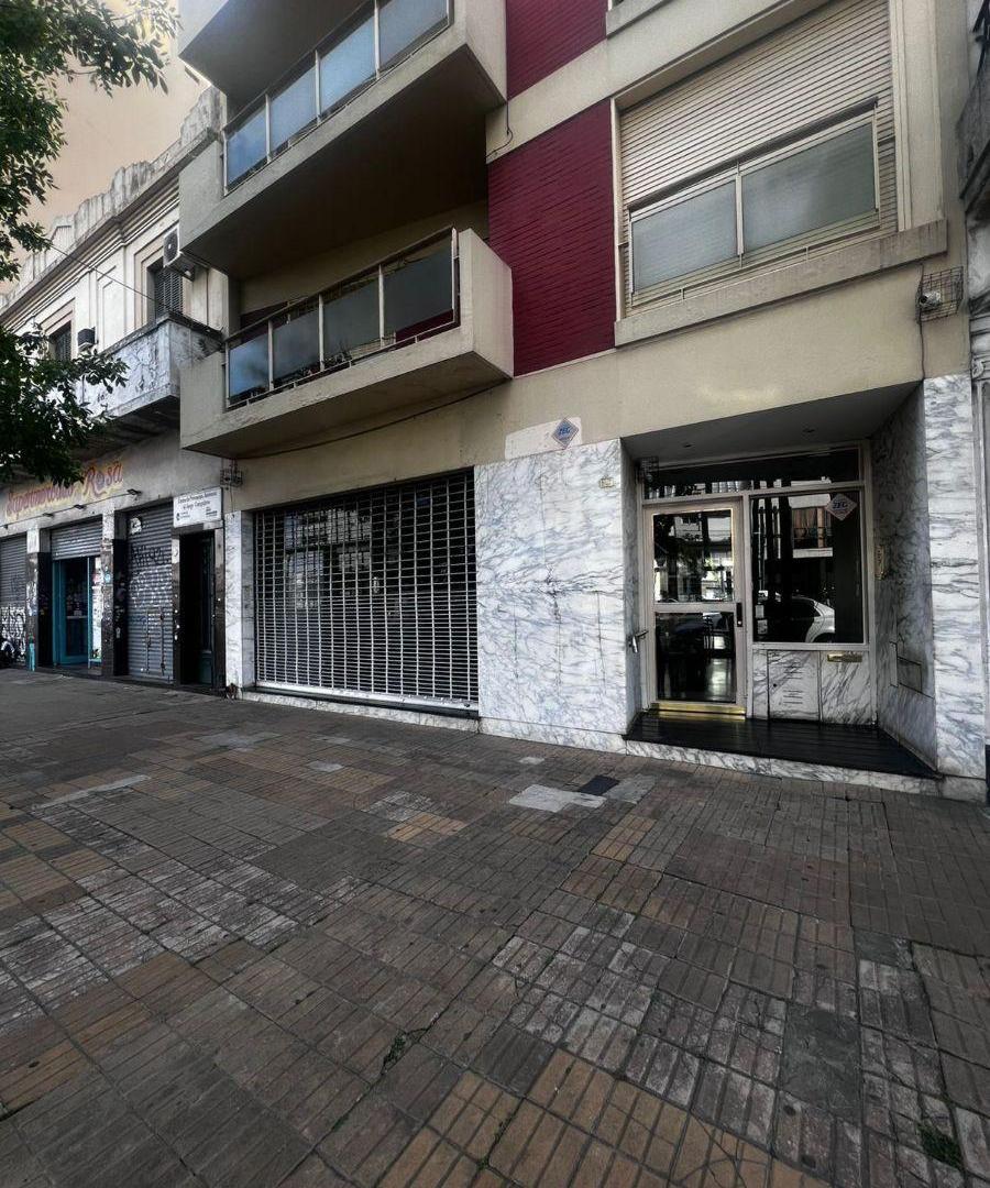 Departamento de 92 m² con 2 dormitorios en venta en Avellaneda