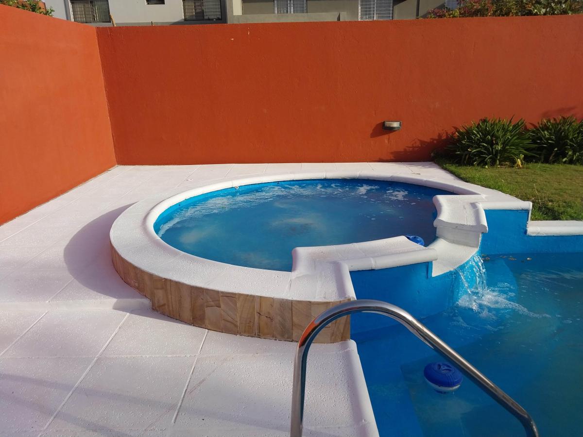 Foto de VENTA DE IMPORTANTE PROPIEDAD con Seguridad en barrio TEJAS 2, imagen 3