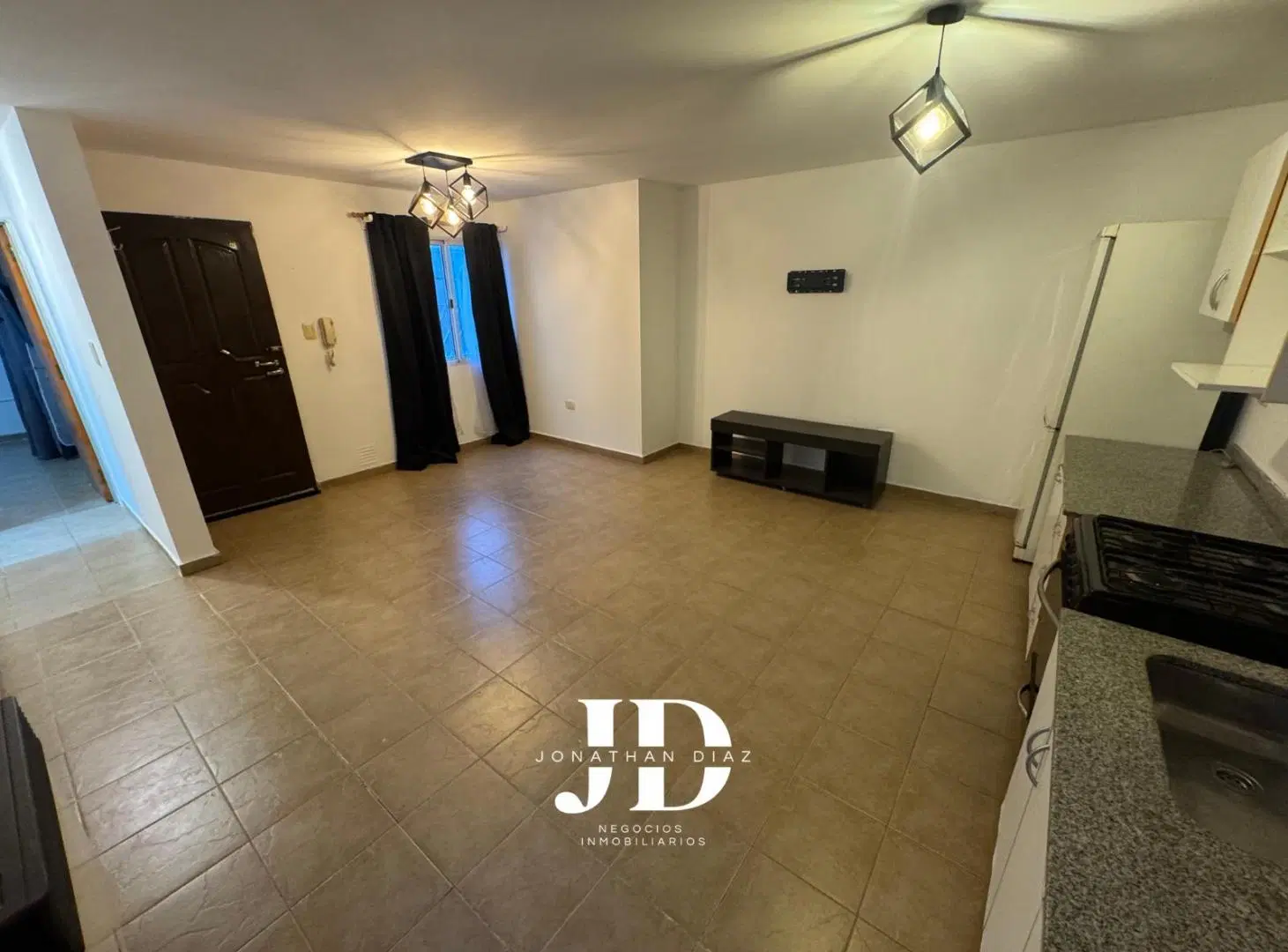 ALQUILO DEPARTAMENTO CON PATIO - SAN MARTIN 4